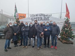 Il presidio dei lavoratori speedline